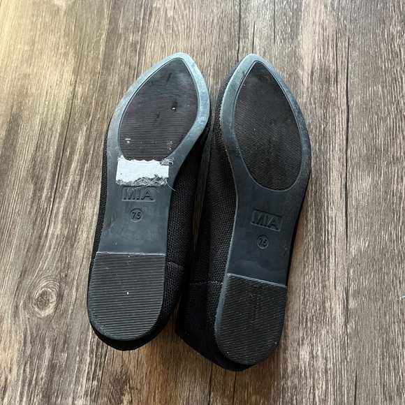 MIA Pointed Toe Ballet Flats EUC Sz 7.5 - Picture 2 of 3